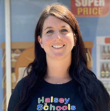 Ms. Coryanne awesome teachers in Los Angeles Calabasas Preschool